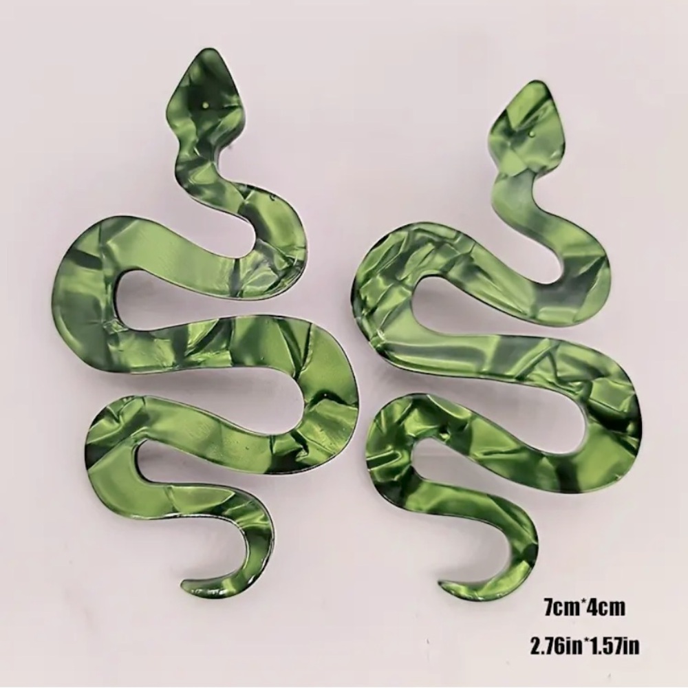 💛 Sequined Acrylic Green Snake Earrings - Taylor Swift Reputation Jewelry Eras
